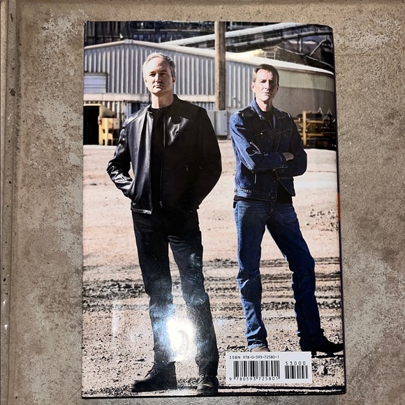 In Too Deep - Picture 2 of 4